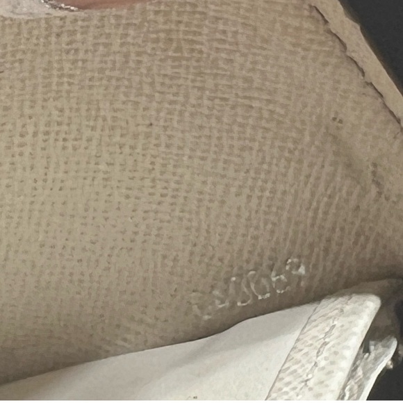 Louis Vuitton Epi rare zippy long wallet black and cream/ white wash GUC - Picture 11 of 17